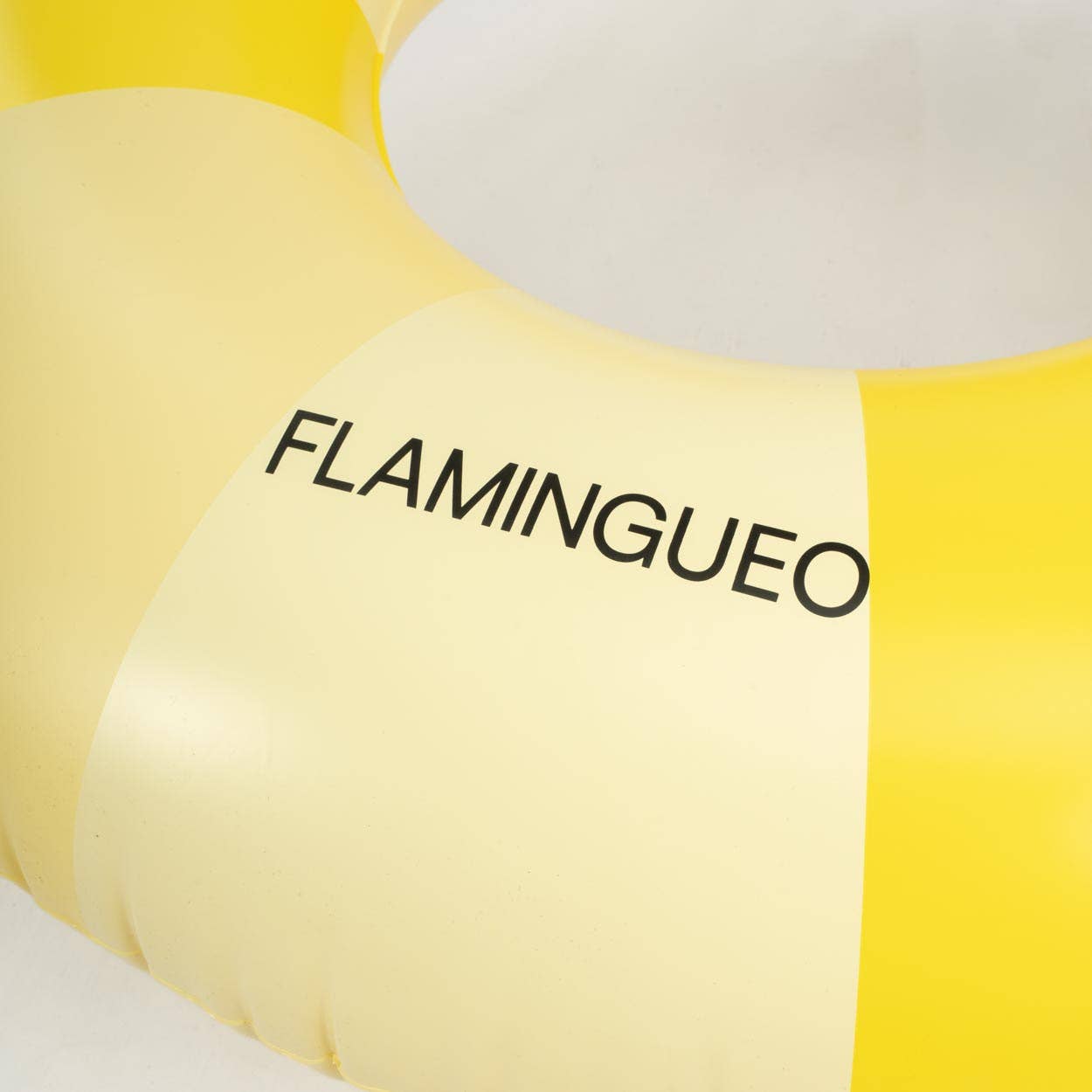 Stilīgs piepūšamais peldriņķis "Virtulis" / Yellow Donut Float (110 cm)